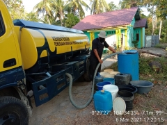 Mobil Tangki Saat Penyaluran Musim Kemarau